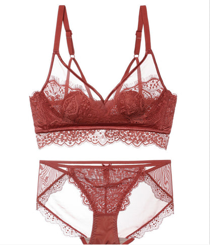 Scalloped Edge Embroidery Lingerie set