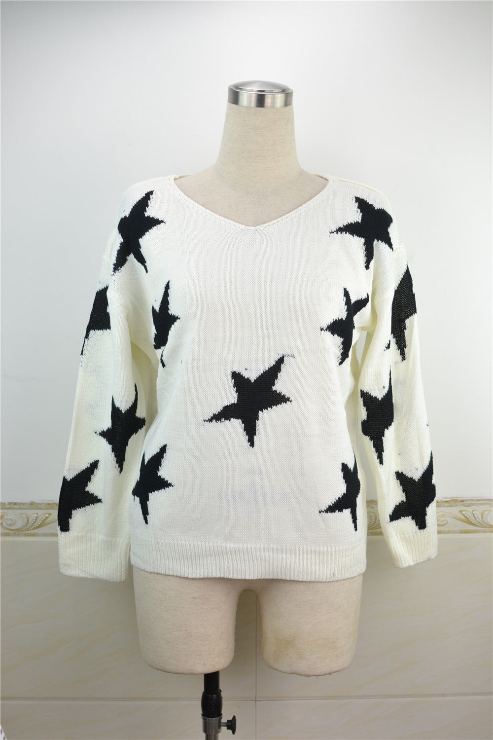 Star Embroidery Long Sleeve Pullover