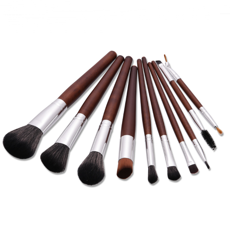 10 Wood Handle makeup brushes