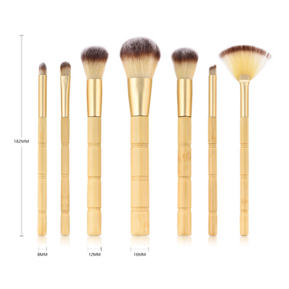 7 Wooden Handle Makeup Brushes