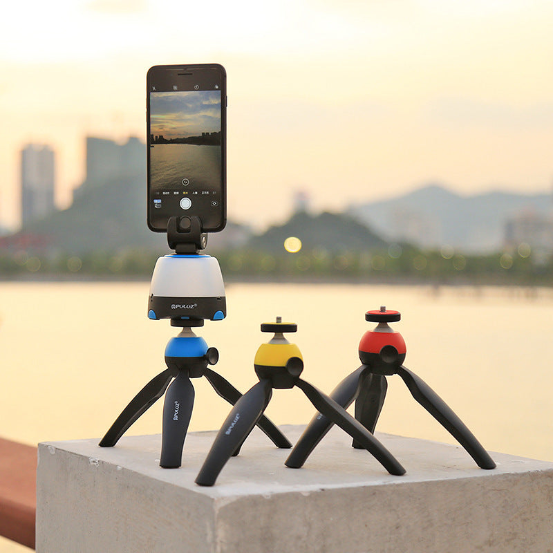 Mobile phone electric remote control gimbal