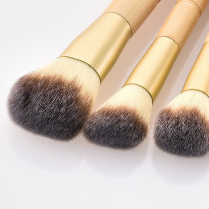 7 Wooden Handle Makeup Brushes