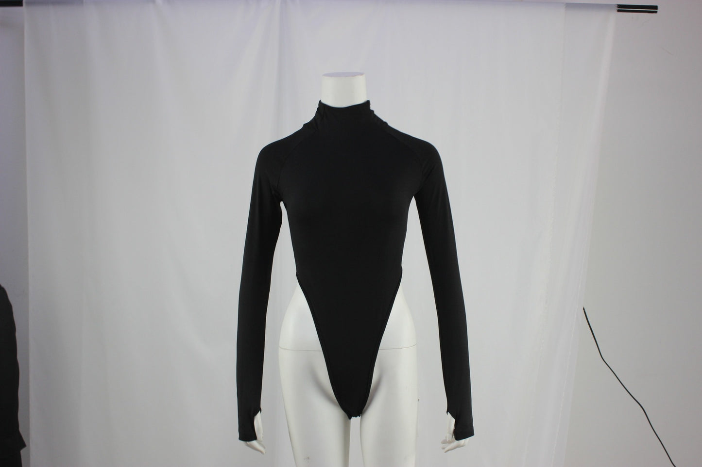 Slim-fit slim turtleneck bodysuit