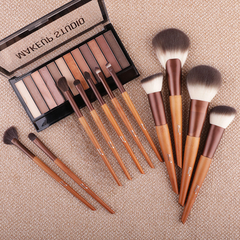 Red Highlight Eye Shadow Eyebrow Brush Makeup Set